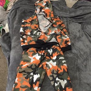 Camo outfit jacket and joggers